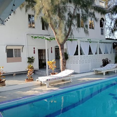 Nyumba Tulivu Lägenhet Watamu Exteriör bild