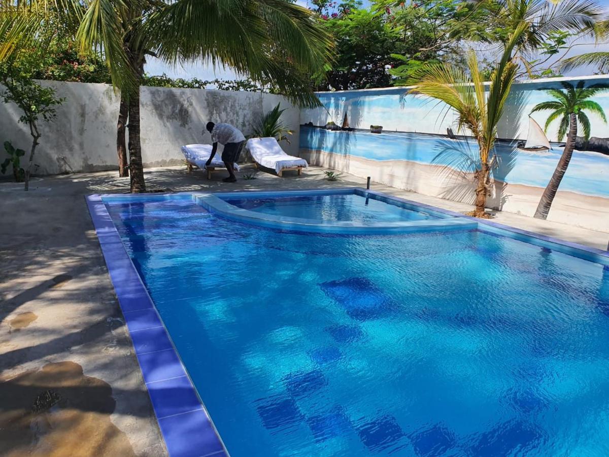 Nyumba Tulivu Lägenhet Watamu Exteriör bild