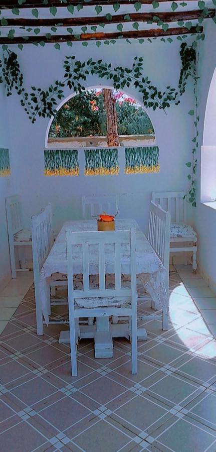 Nyumba Tulivu Lägenhet Watamu Exteriör bild