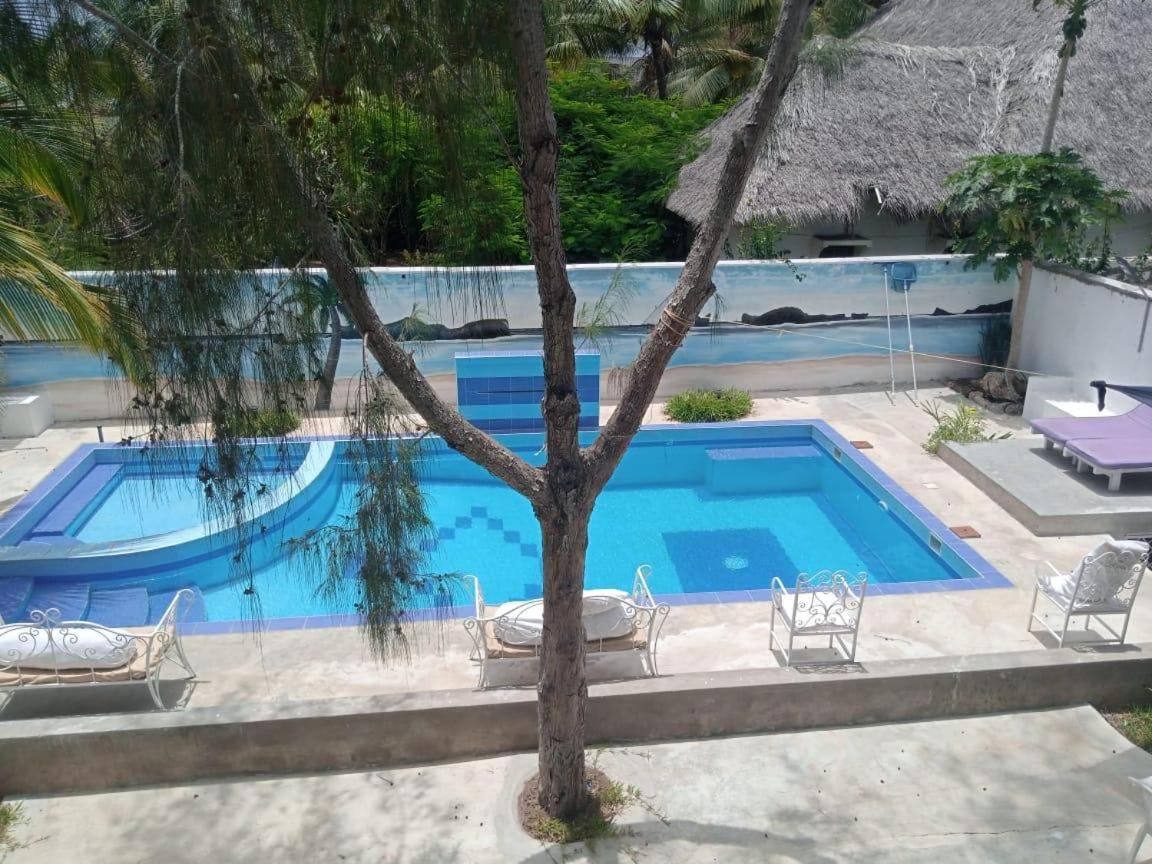 Nyumba Tulivu Lägenhet Watamu Exteriör bild