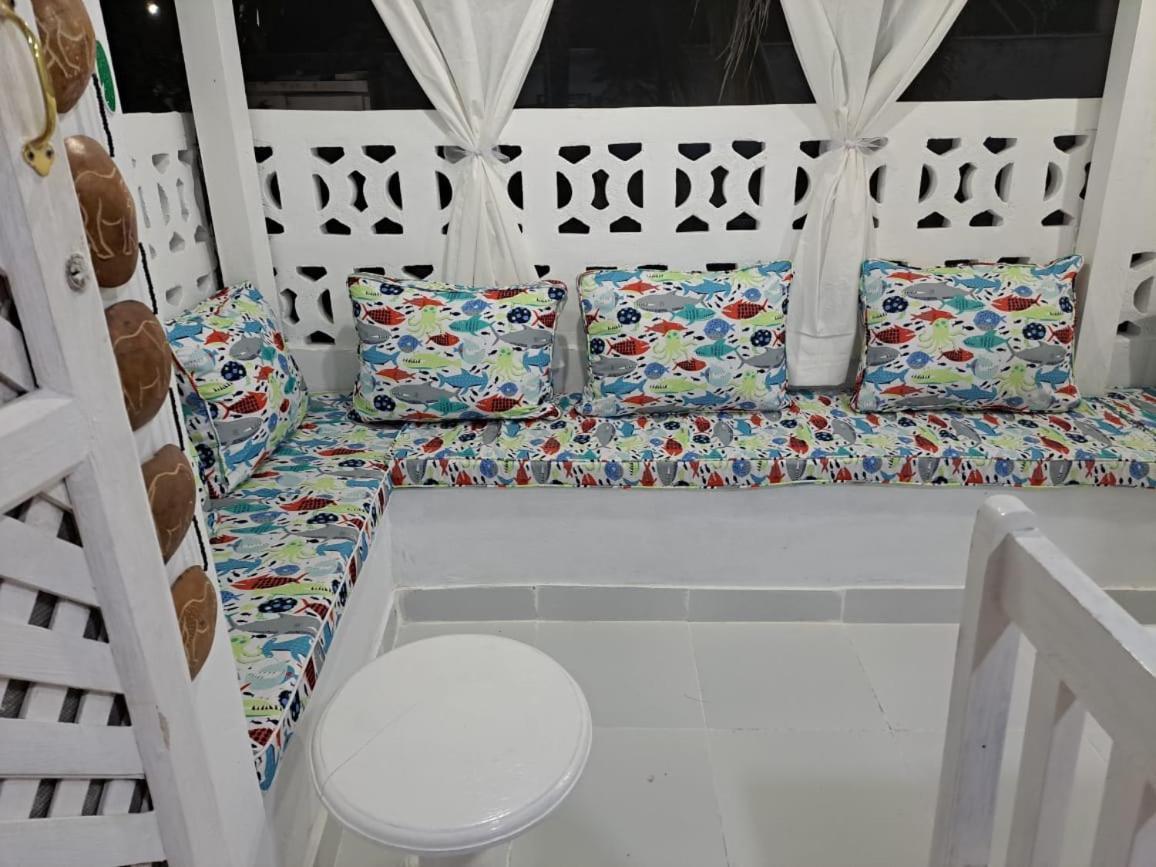 Nyumba Tulivu Lägenhet Watamu Exteriör bild